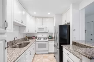 Photo #4: OC24026223 Listing 