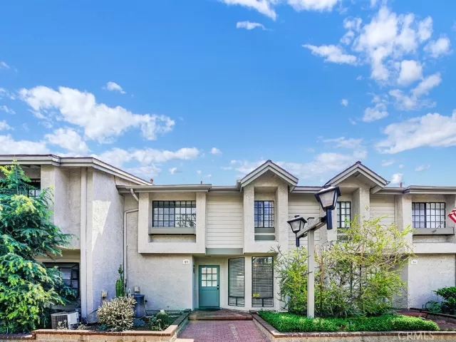 MLS: OC24026420 Condo For Sale