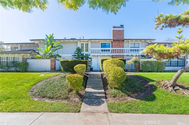 MLS: OC24026837 Condo For Sale