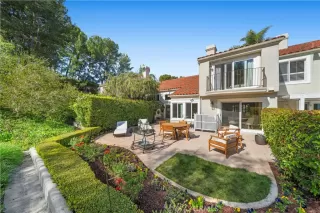 Photo #1: OC24026998 Listing 