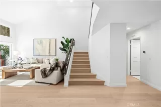 Photo #4: OC24026998 Listing 