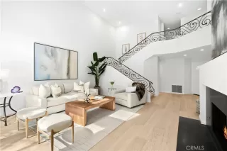 Photo #5: OC24026998 Listing 