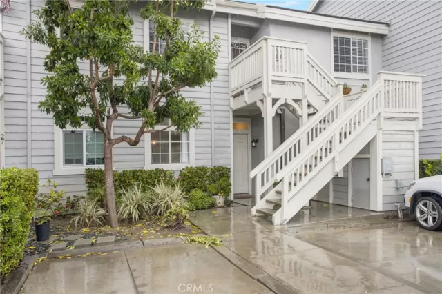 MLS: OC24027084 Condo For Sale