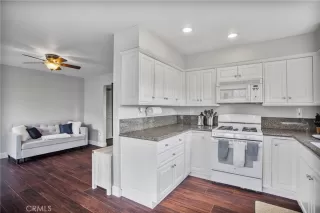 Photo #6: OC24027134 Listing 