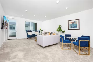 Photo #2: OC24027575 Listing