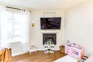 Photo #5: OC24027636 Listing 