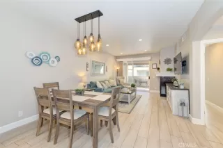 Photo #5: OC24027846 Listing