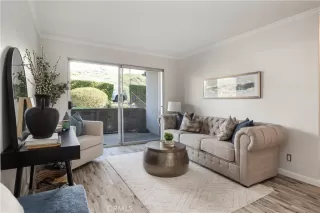 Photo #5: OC24028172 Listing