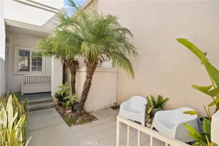 Photo #4: OC24028623 Listing 