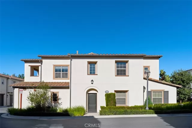 MLS: OC24028791 Condo For Sale