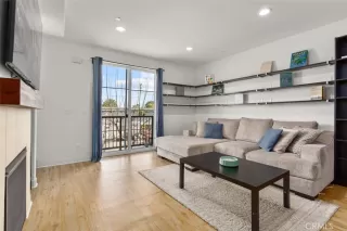 Photo #3: OC24028962 Listing