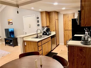 Photo #4: OC24029141 Listing 