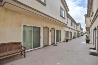 Photo #5: OC24029240 Listing 