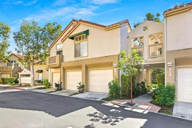 MLS: OC24029252 Condo For Sale