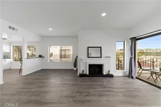 Photo #6: OC24029254 Listing