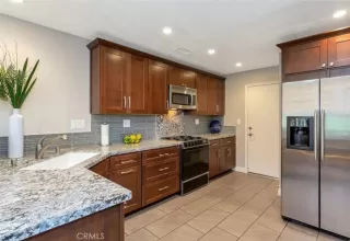 Photo #3: OC24029263 Listing 