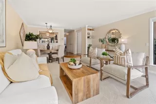 Photo #4: OC24029534 Listing