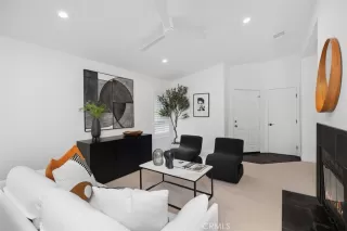 Photo #3: OC24030042 Listing 