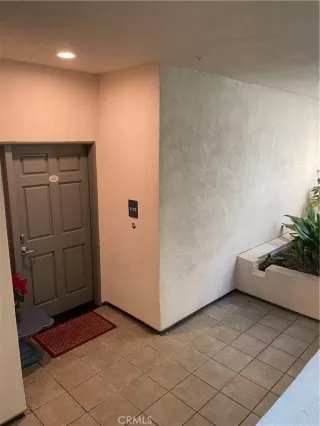 Photo #1: OC24030196 Listing 