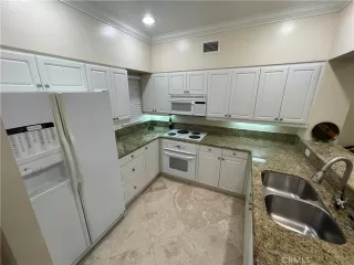 Photo #2: OC24030196 Listing 