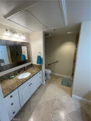 Photo #6: OC24030196 Listing 