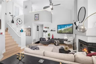 Photo #3: OC24030736 Listing