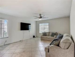 Photo #5: OC24031076 Listing 