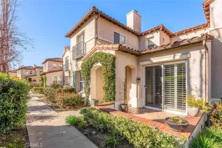 Photo #3: OC24031293 Listing 