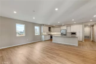 Photo #2: OC24031405 Listing