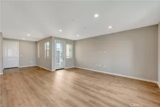 Photo #3: OC24031405 Listing