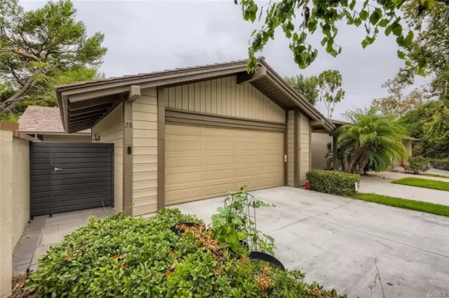 MLS: OC24031554 Condo For Sale