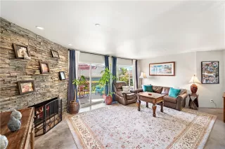 Photo #4: OC24031808 Listing 