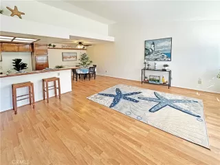 Photo #5: OC24032659 Listing 