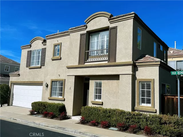 MLS: OC24032971 Condo For Sale