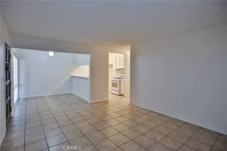 Photo #3: OC24033175 Listing