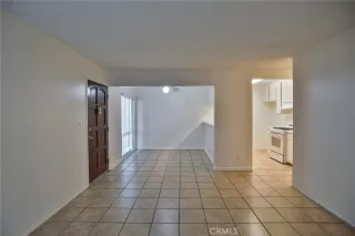 Photo #4: OC24033175 Listing