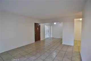 Photo #5: OC24033175 Listing