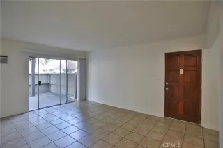 Photo #6: OC24033175 Listing