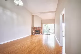 Photo #3: OC24033614 Listing 