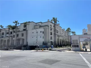 Photo #2: OC24033985 Listing