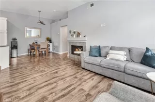 Photo #6: OC24034156 Listing 