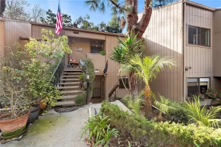 Photo #4: OC24034271 Listing