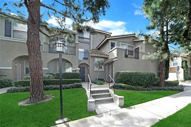 MLS: OC24034488 Condo For Sale