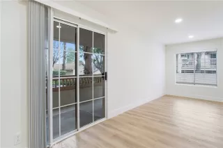 Photo #6: OC24035332 Listing 