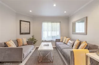 Photo #6: OC24035606 Listing 