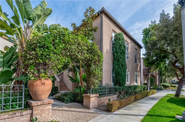 MLS: OC24035869 Condo For Sale