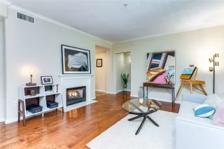 Photo #3: OC24035933 Listing 