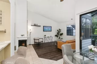 Photo #4: OC24036171 Listing 