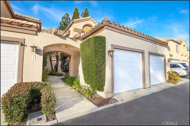 MLS: OC24036189 Condo For Sale