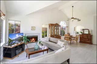 Photo #3: OC24036189 Listing